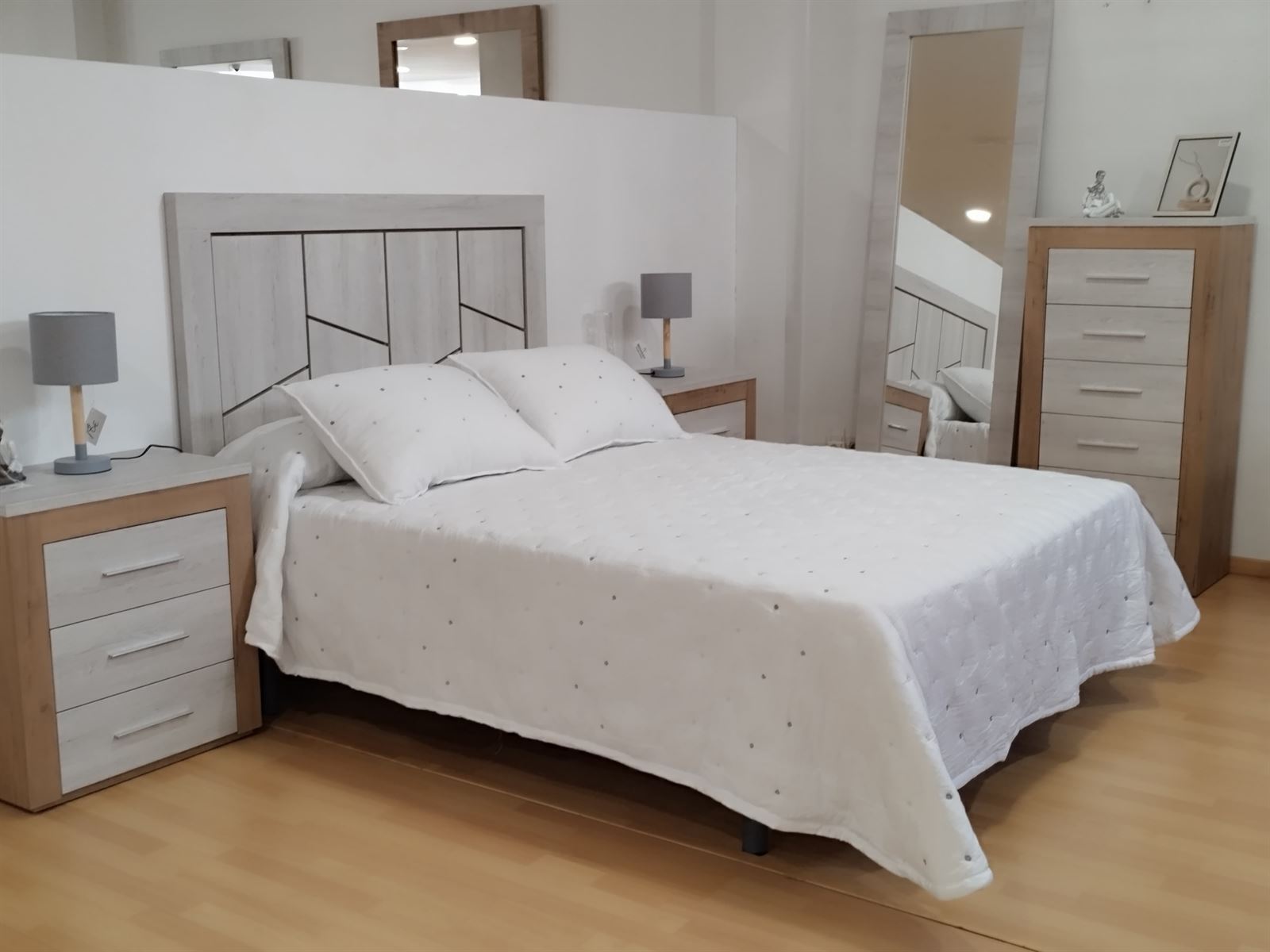 Dormitorio matrinonio - Imagen 1