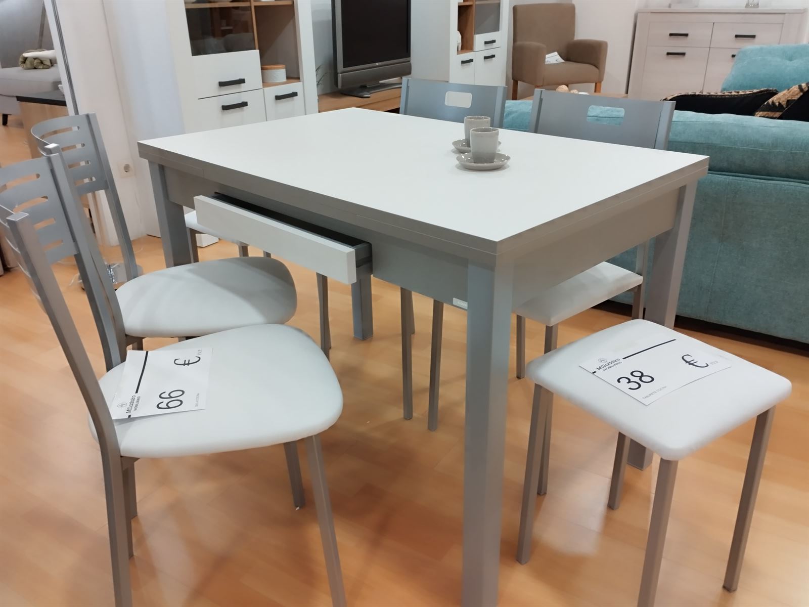 Mesa cocina - Imagen 1