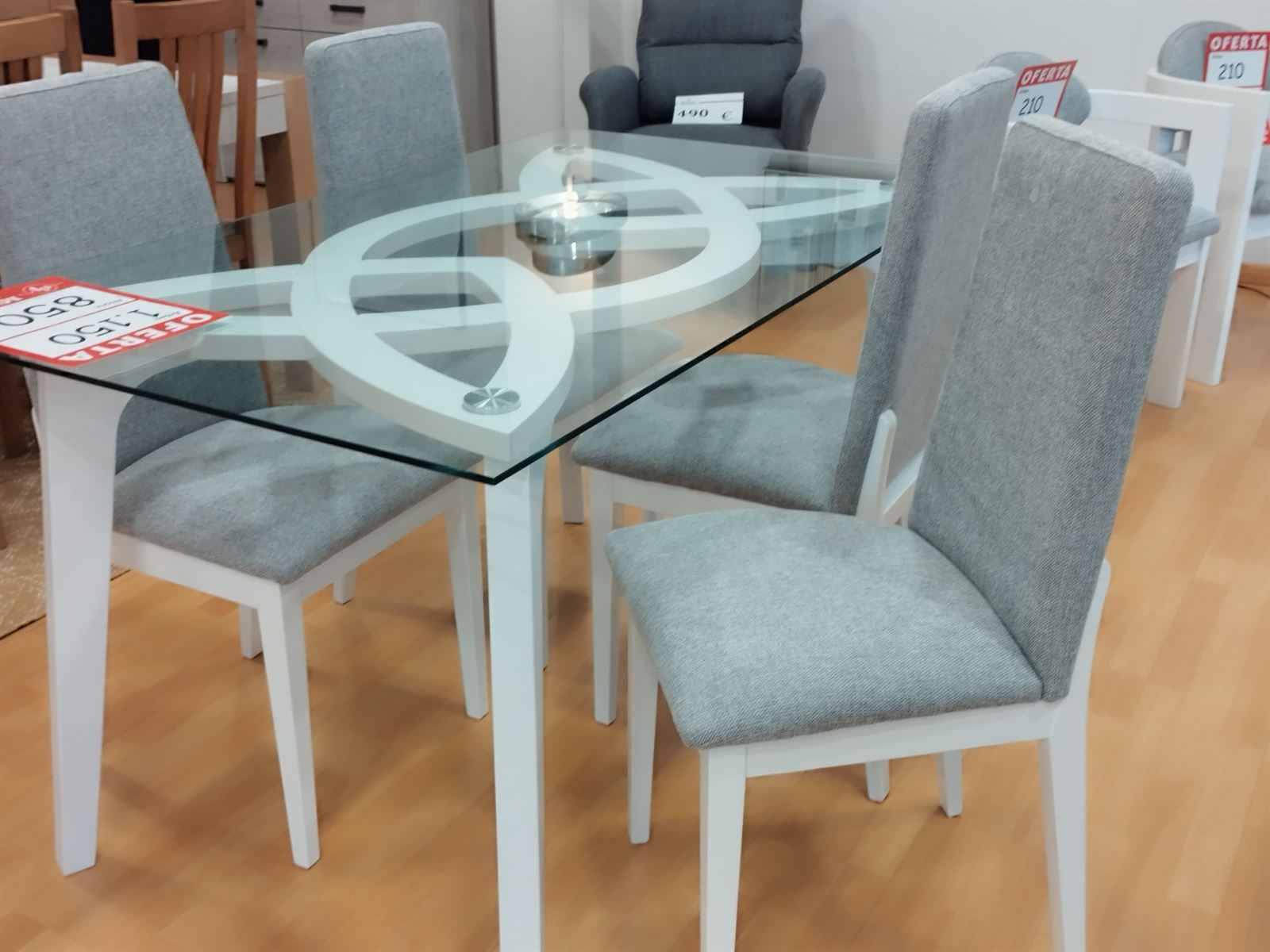 Mesa cristal con sillas - Imagen 1