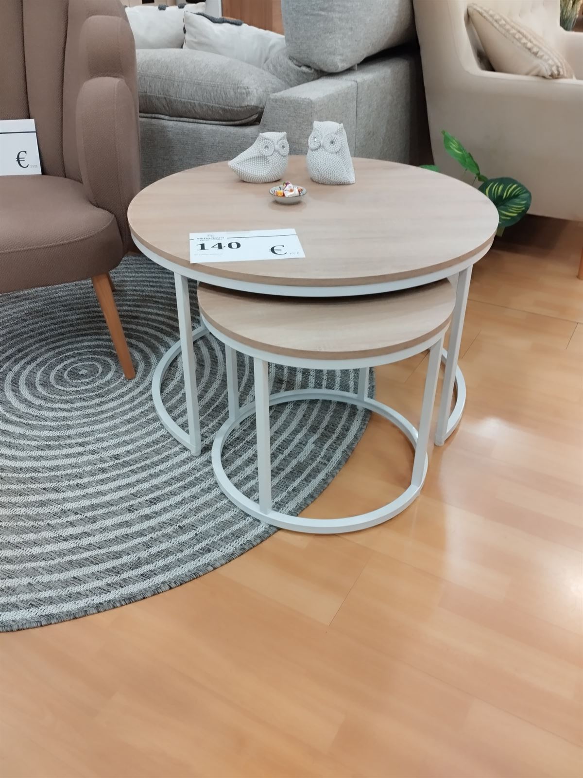 Set 2 mesas auxiliares - Imagen 1