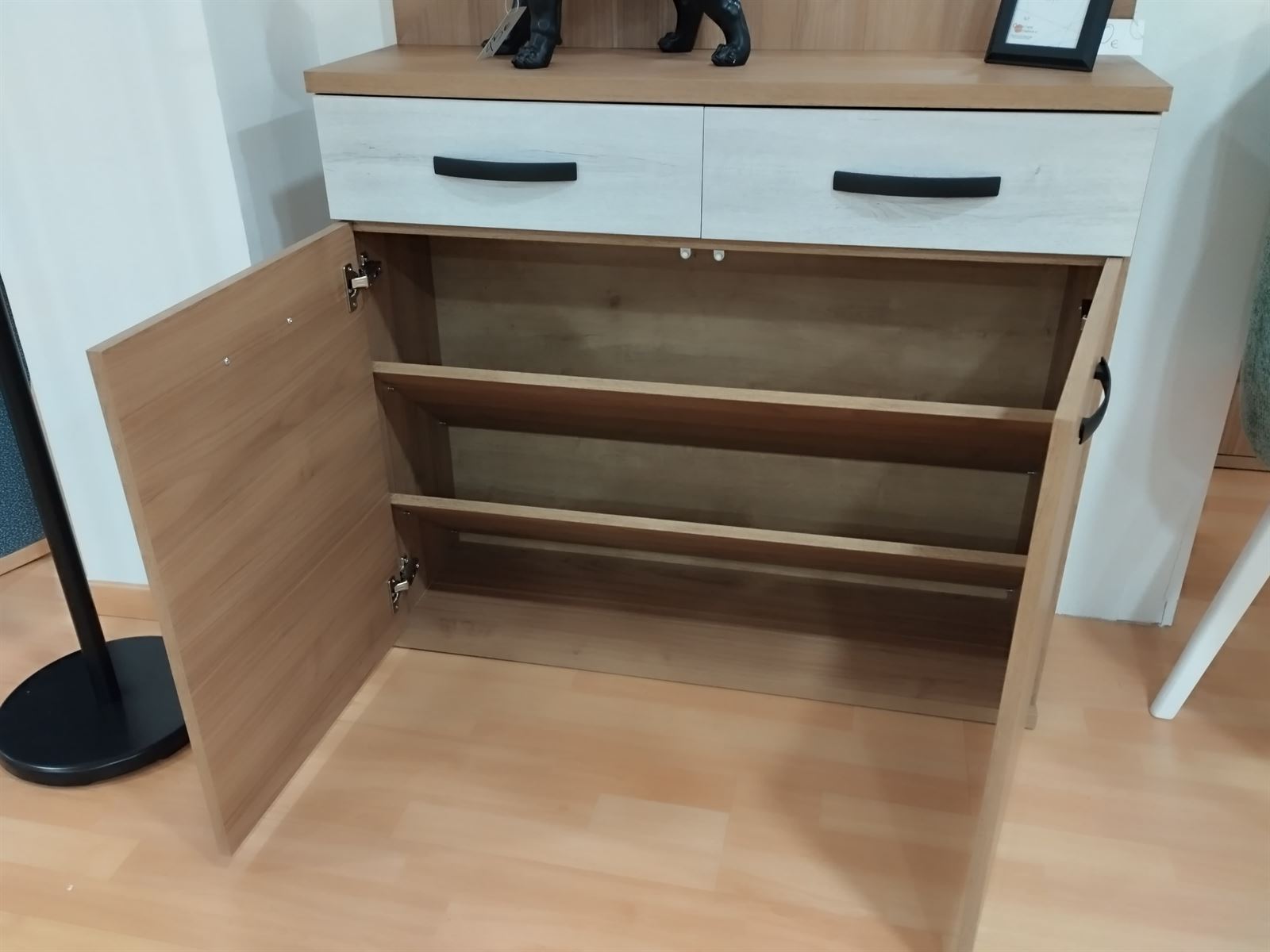 Zapatero con 2 cajones y puertas - Imagen 2